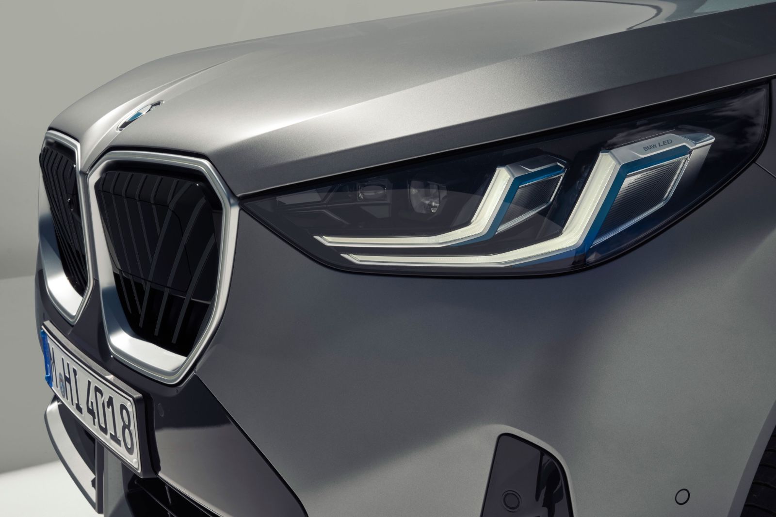 2026 BMW X3 30 xDrive M Sport Pro Review headlight shot