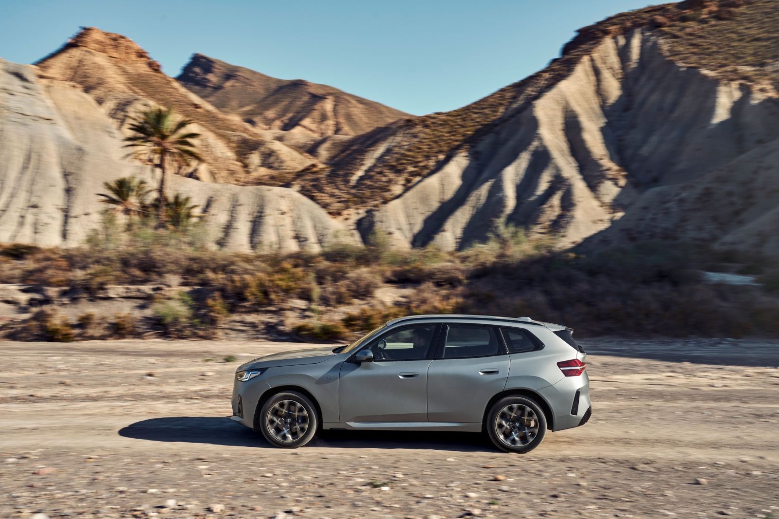 2026 BMW X3 30 xDrive M Sport Pro Review profile tracking shot