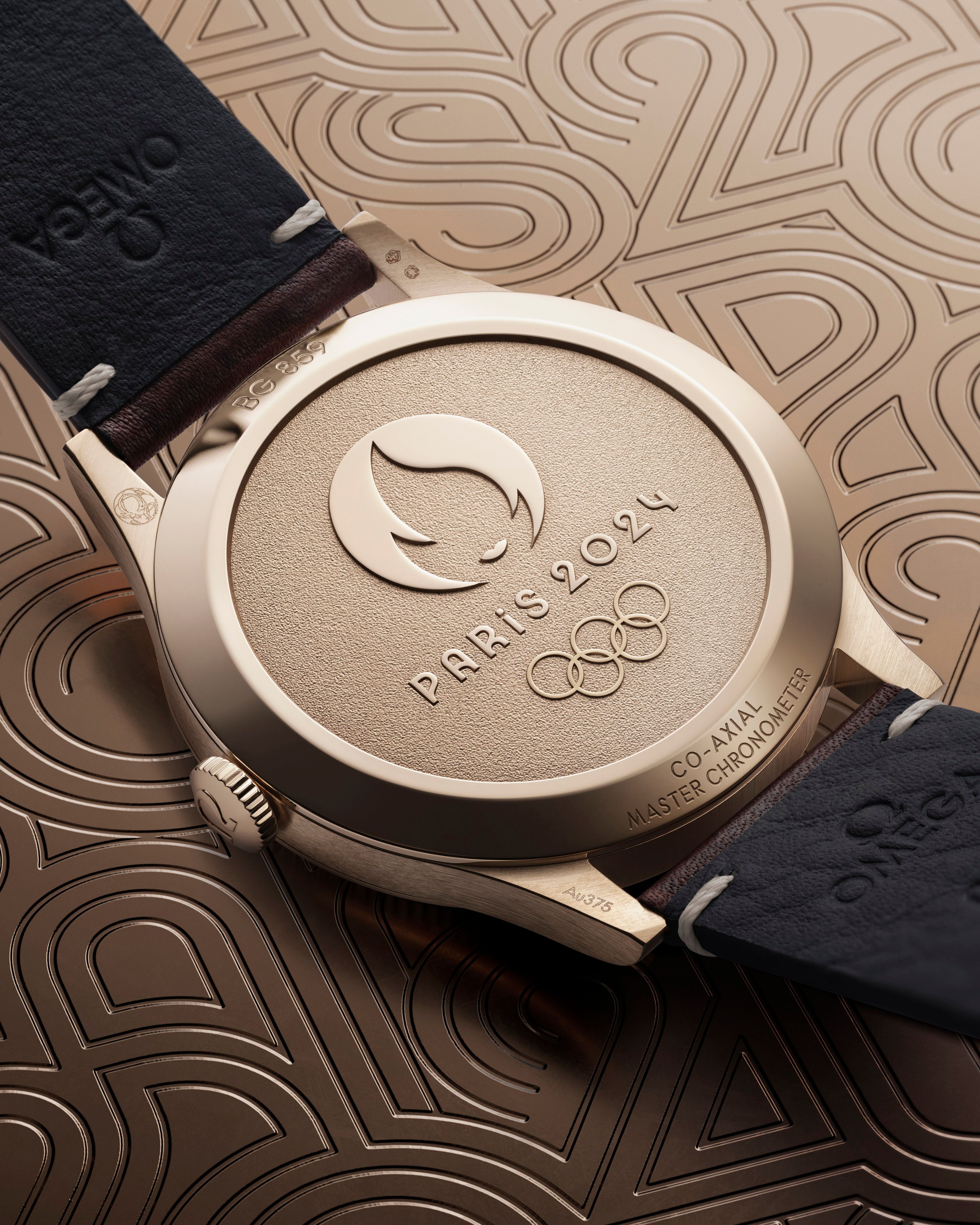 522.92.39.21.99.001_ADV_Paris2024-BG_Caseback_4_5_RVB.jpg