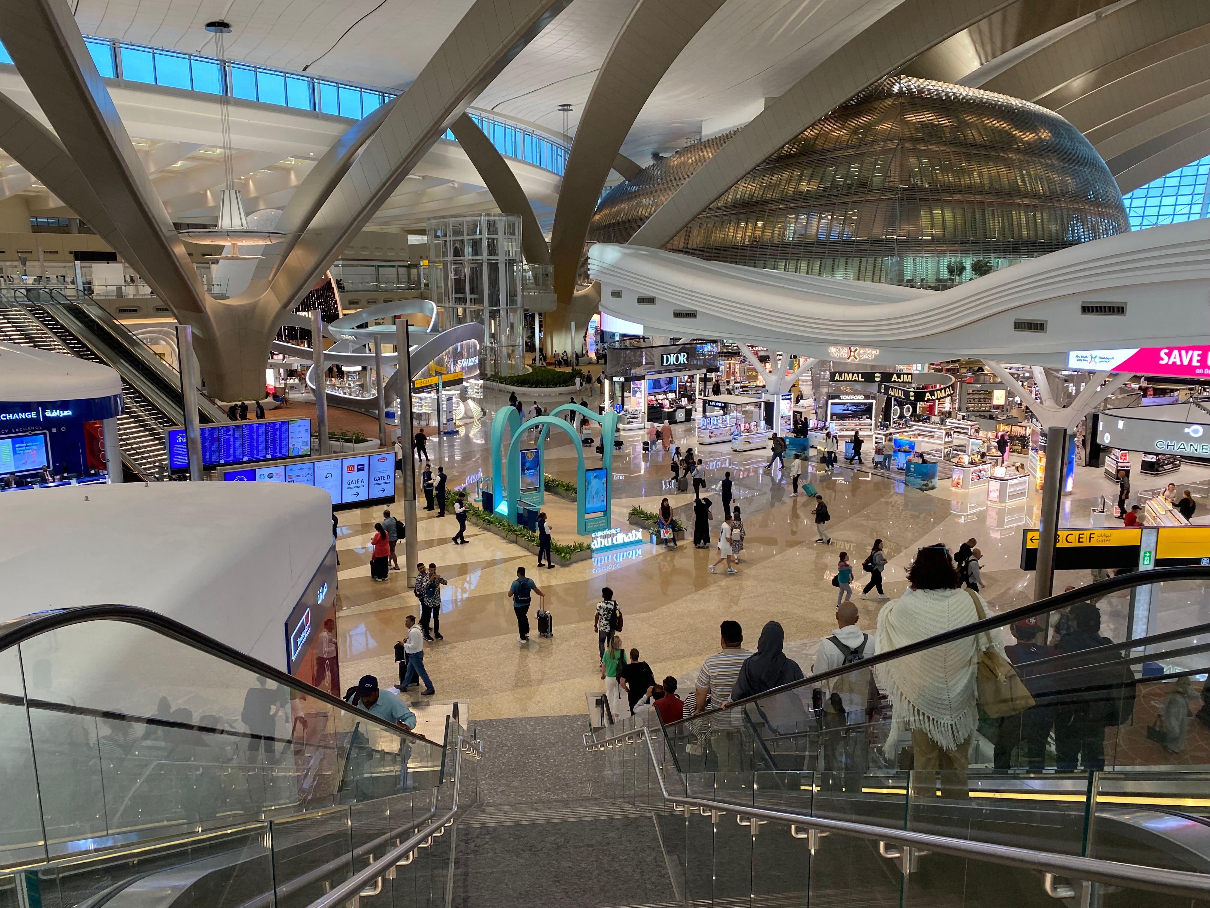 Abu_Dhabi_(UAE),_Zayed_International_Airport,_Terminal_A_(03).jpg