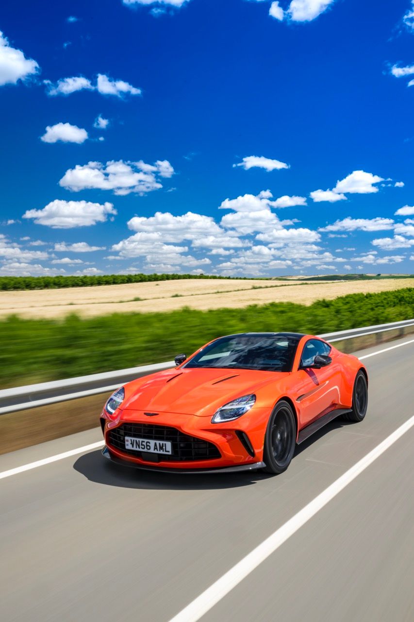 Aston Martin Vantage-1 Large.jpeg