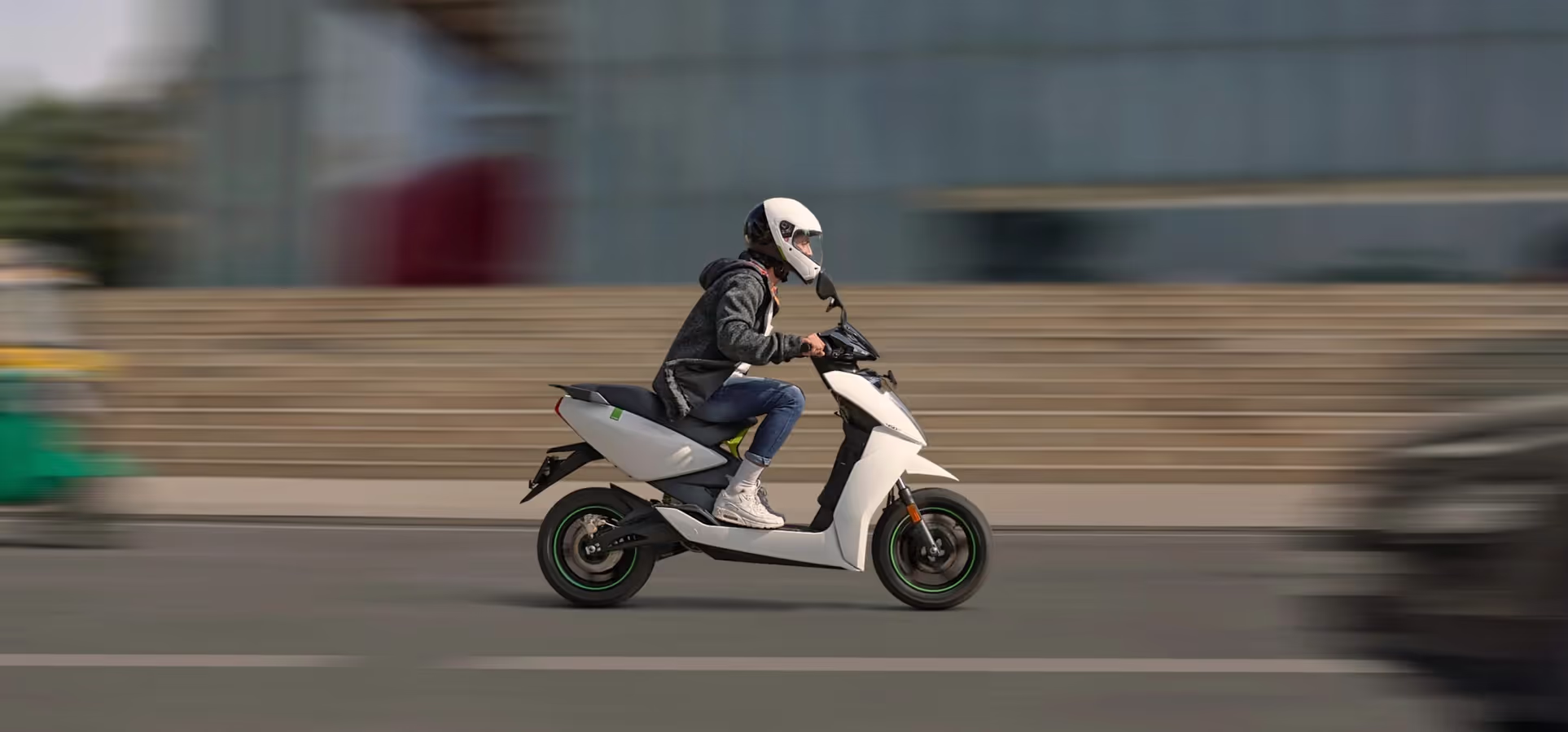 Ather 450S 3.7 .avif