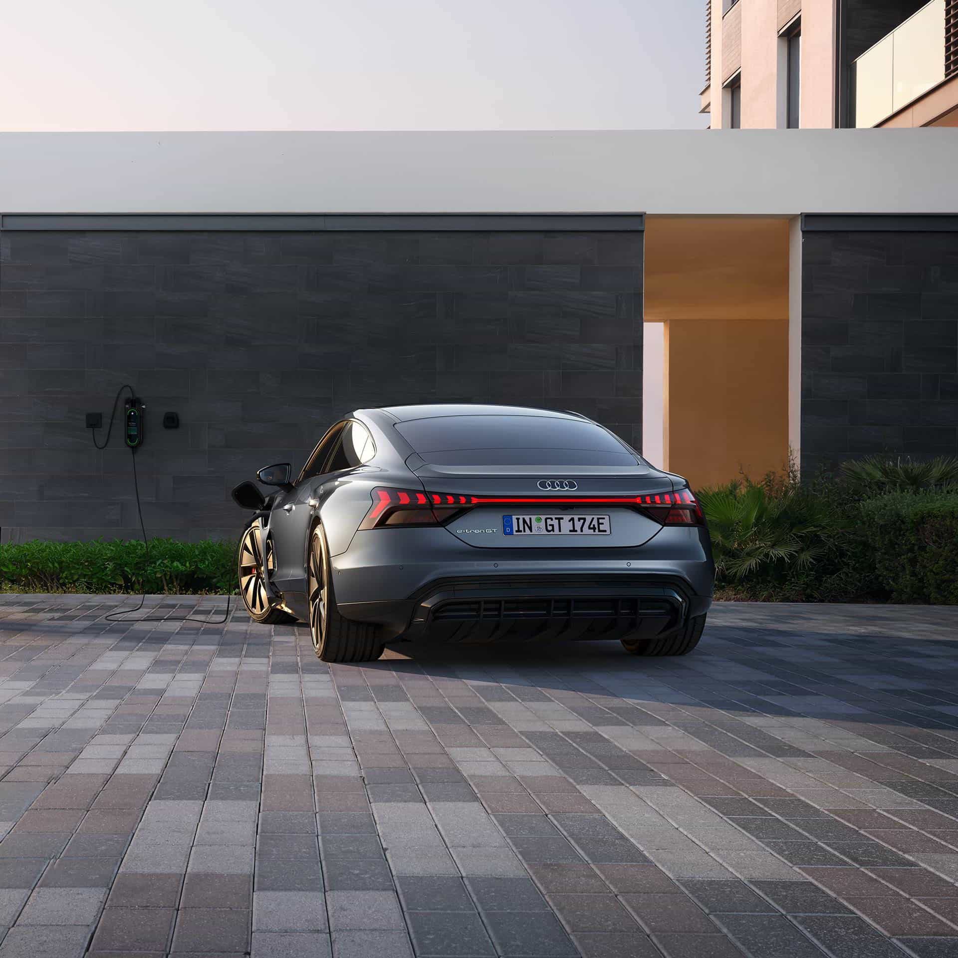 Audi e-tron GT .jpg
