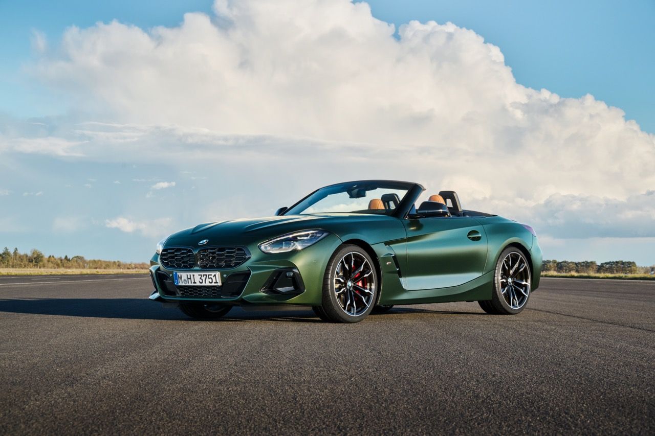 BMW Z4 M40i-1 Large.jpeg