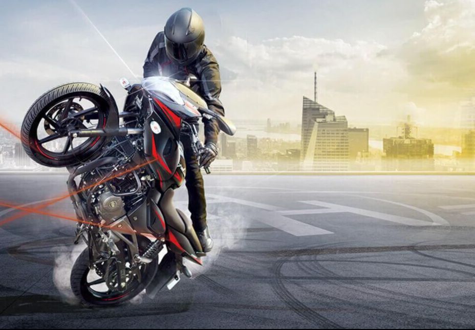 Bajaj Pulsar 220F .jpg