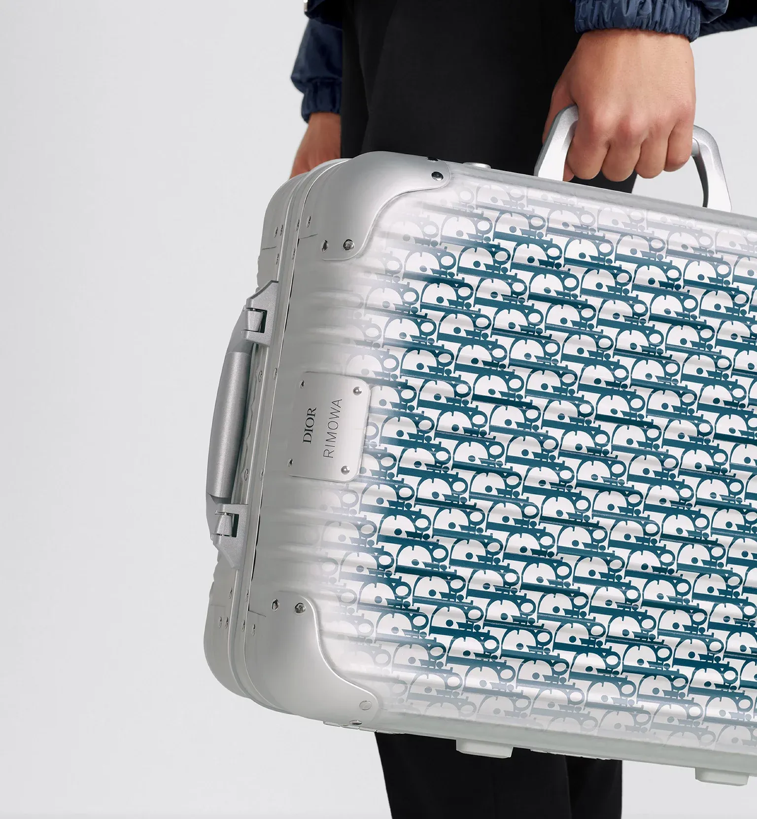 Dior x Rimowa-1.webp