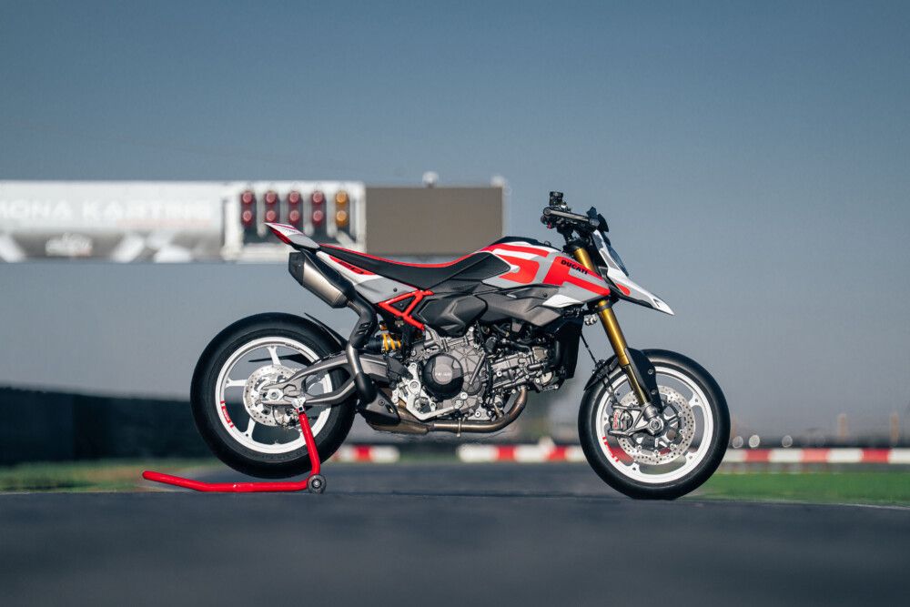 Ducati Hypermotard V2 : V2 SP .jpg