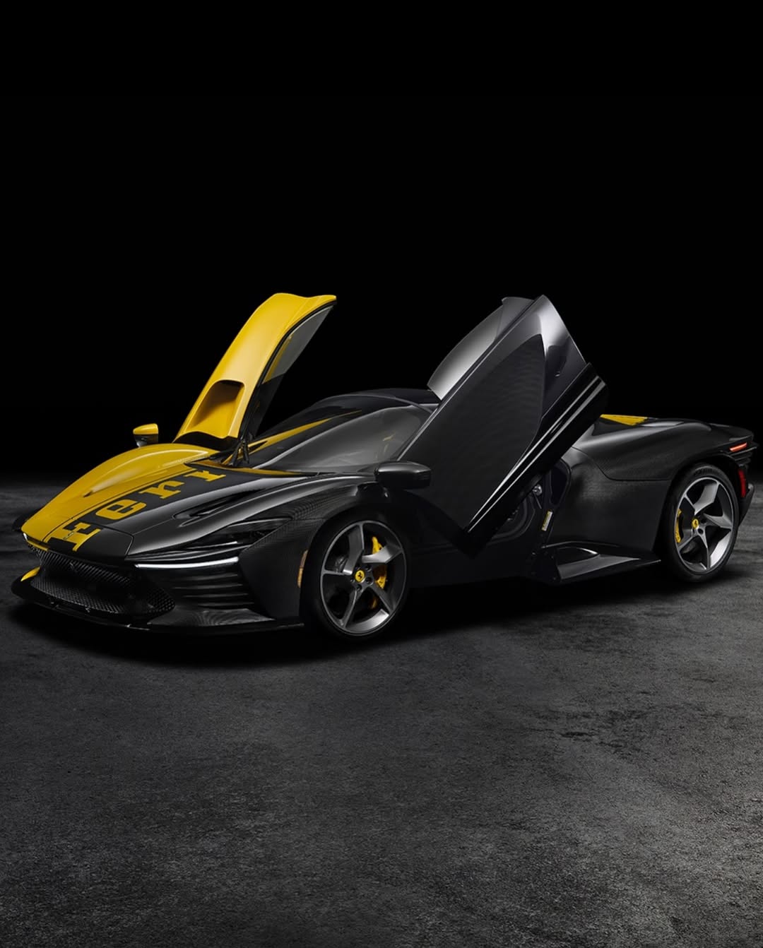 Ferrari built a one-off Daytona SP3 ‘Tailor Made’ not for a collector, not for a client… but exc.jpg