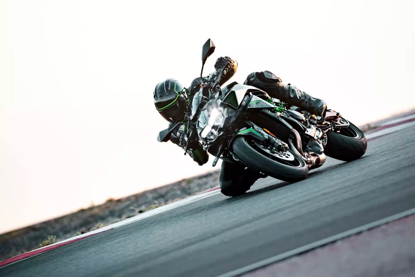 Kawasaki Z H2  .webp