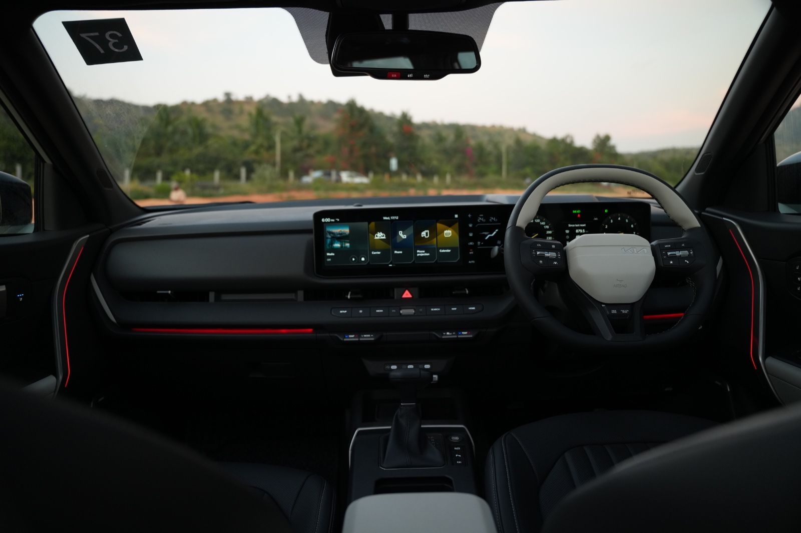 Kia Seltos dashboard first drive impressions