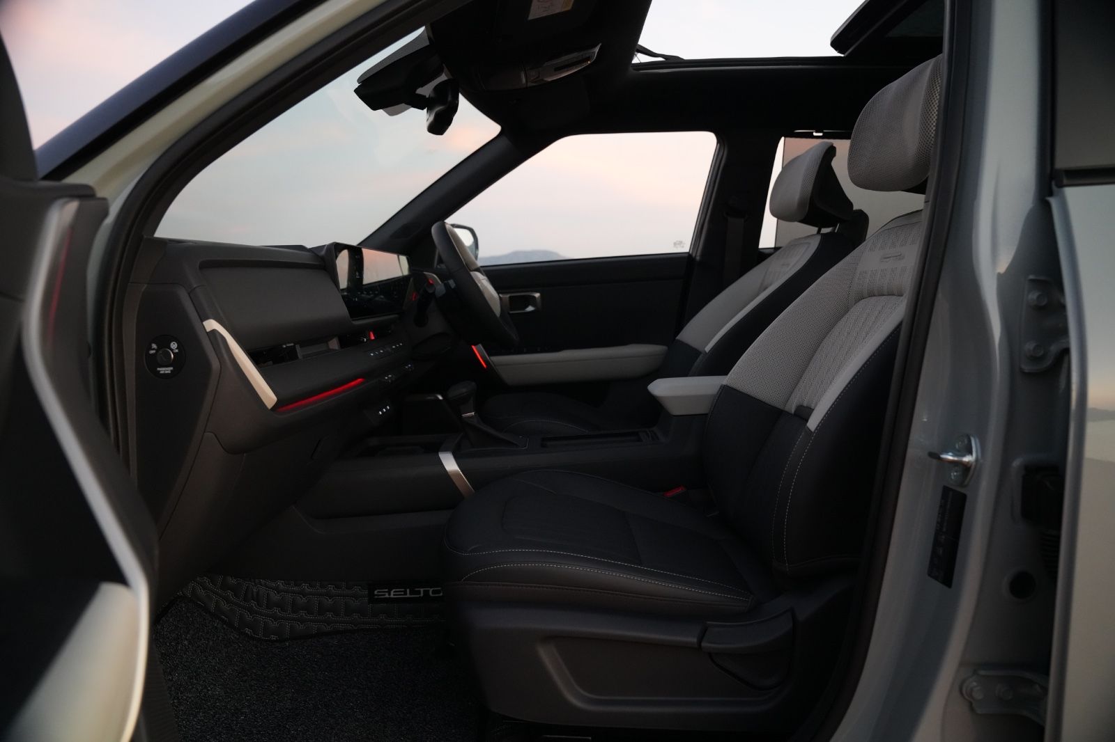 Kia Seltos front seat first drive impressions