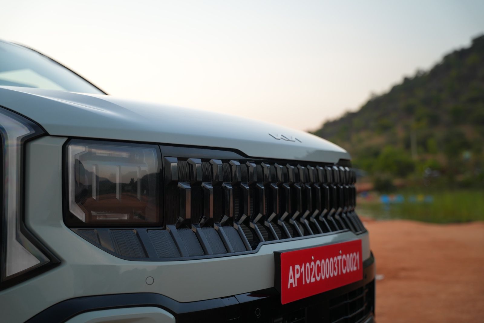 Kia Seltos grille first drive impressions lead image