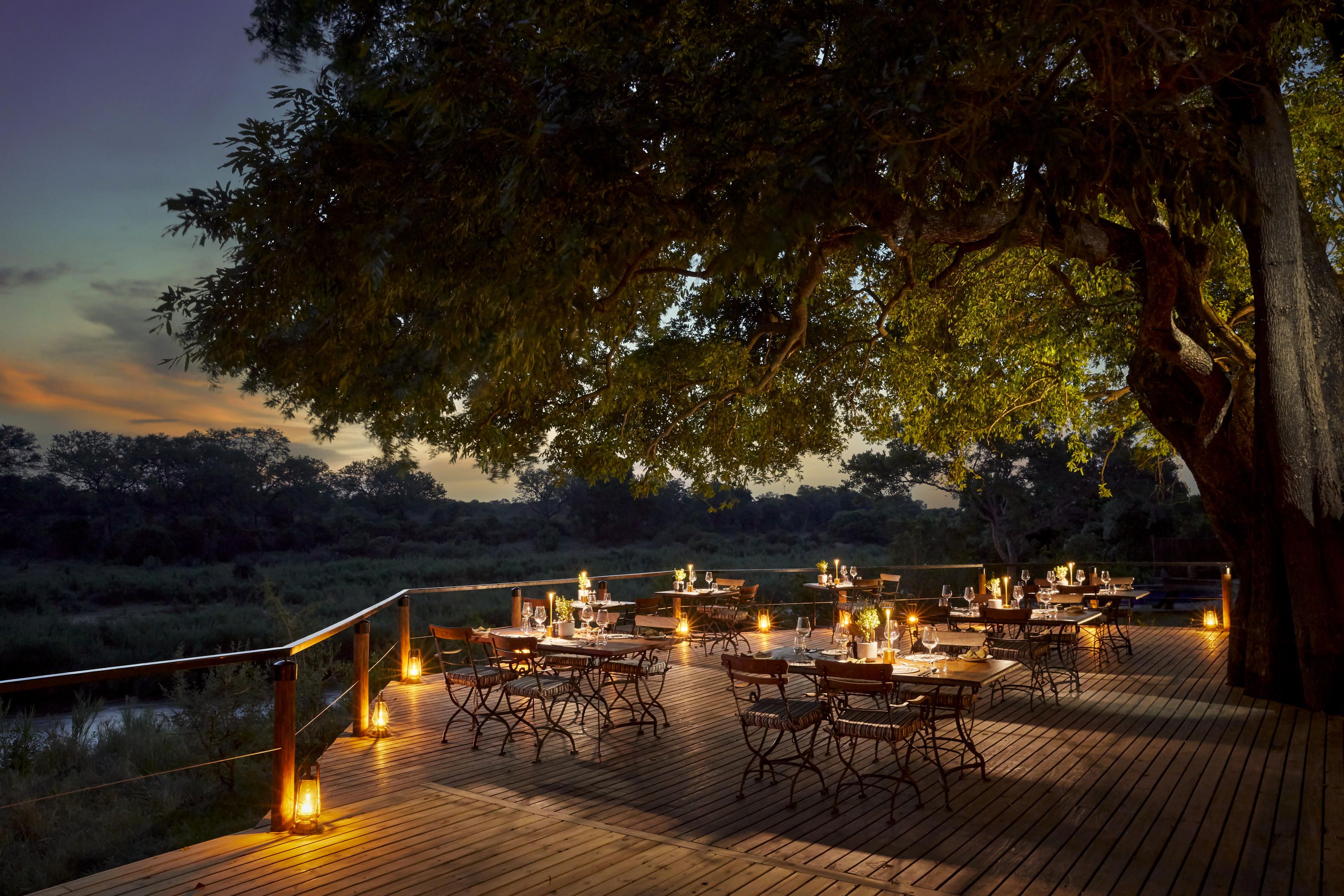 Lion Sands Tinga Lower Deck.jpg