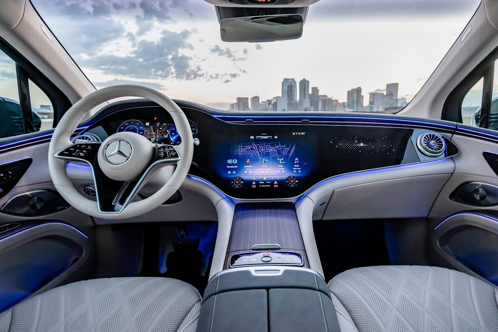 Mercedes-Benz EQS SUV