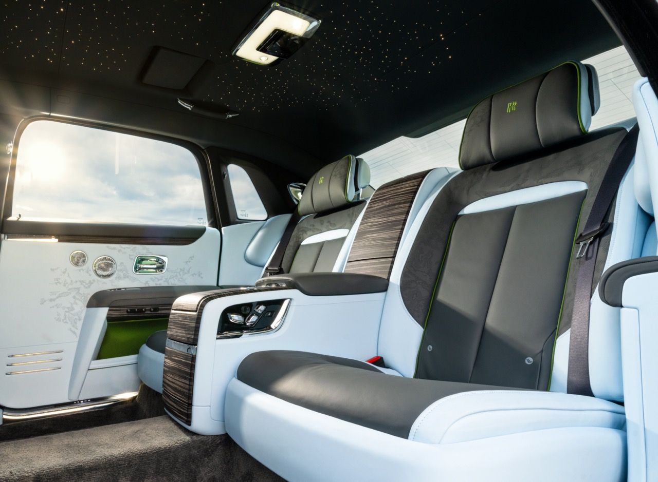 P90583687_highRes_rolls-royce-ghost-ex Large.jpeg