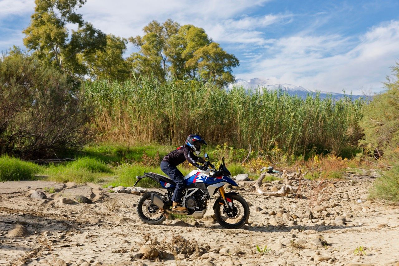 P90625912_highRes_the-new-bmw-f-450-gs Large.jpeg