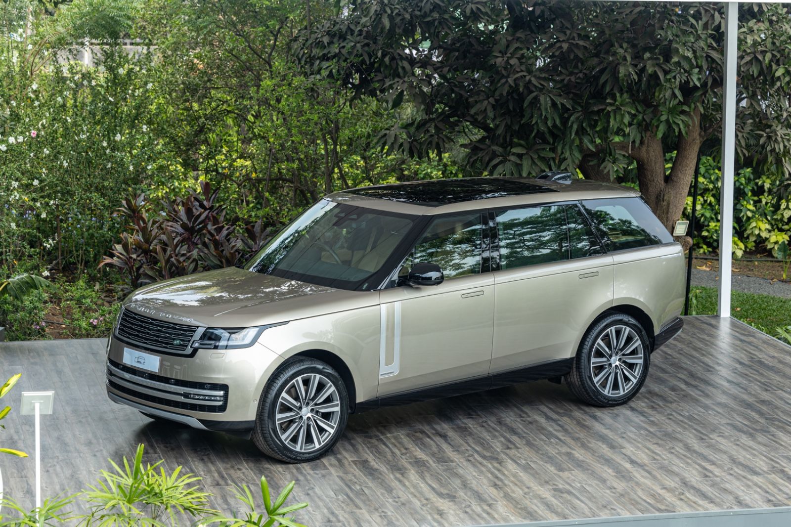 Range Rover House LWB