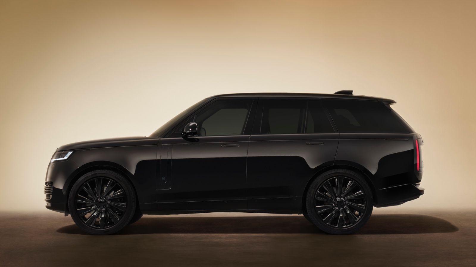 Range Rover SV Black Edition Two profile