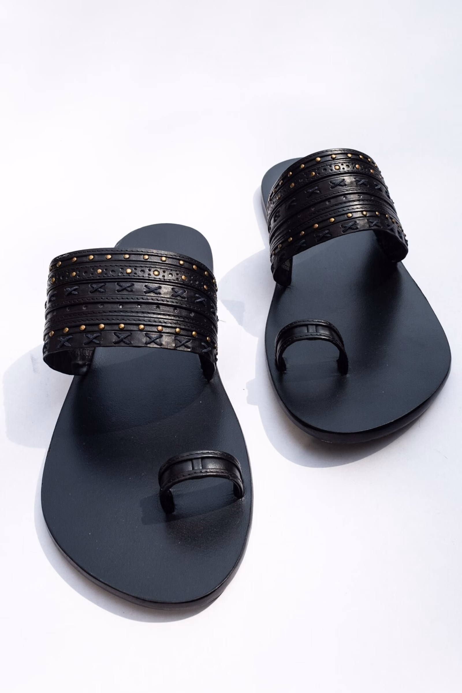 S&N by Shantnu Nikhil Black Leather Sandals .avif