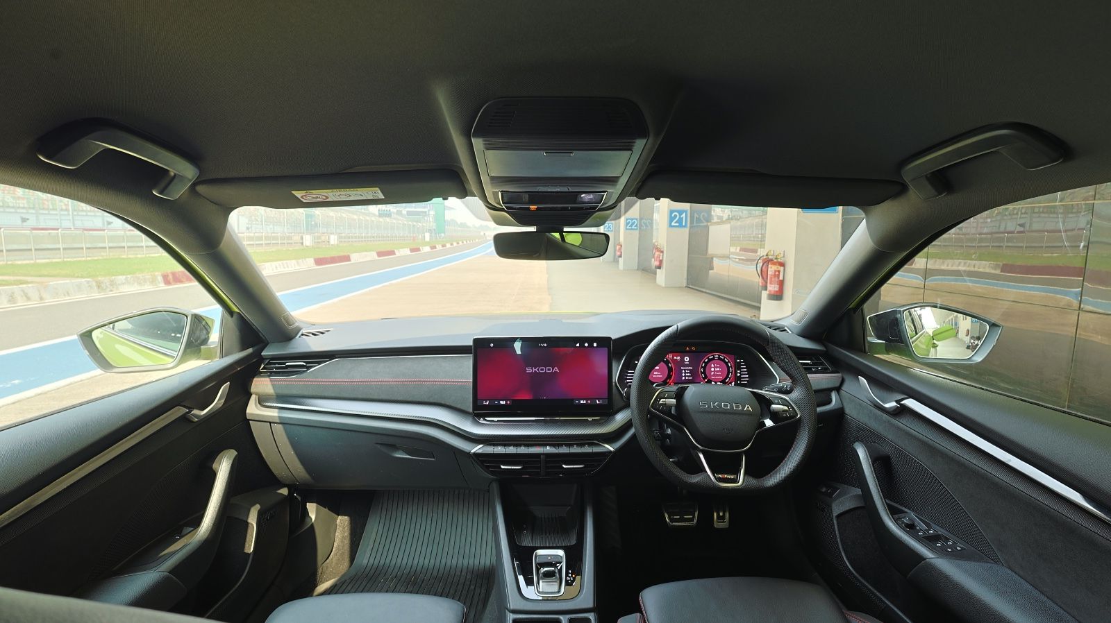 Skoda Octavia RS Review BIC front seats