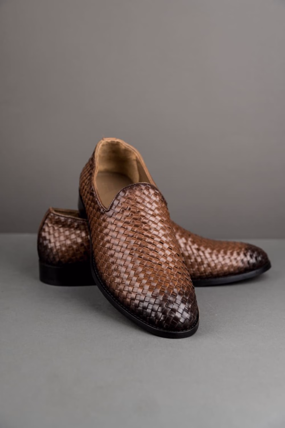 Tasva Brown Textured Pattern Leather Shoes .avif