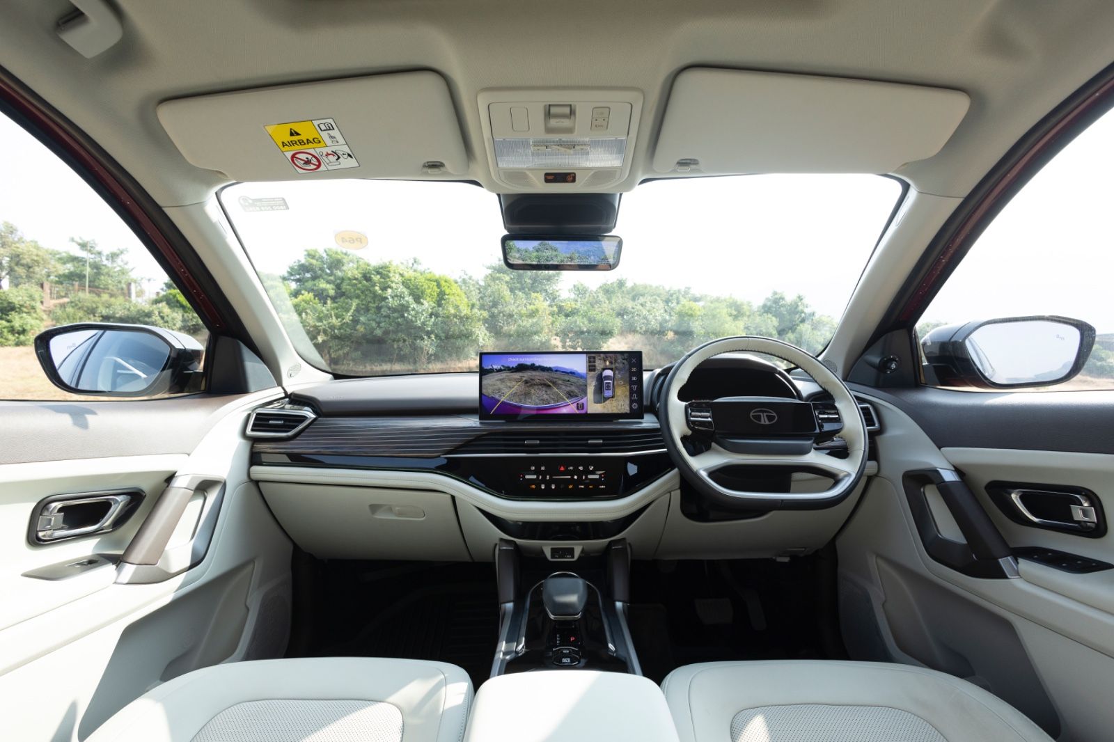 Tata Harrier Petrol dashboard first drive
