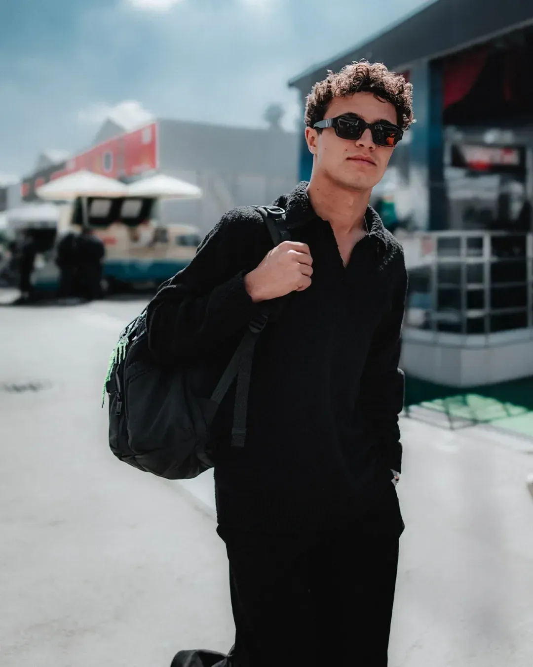 we back @tumitravel.webp